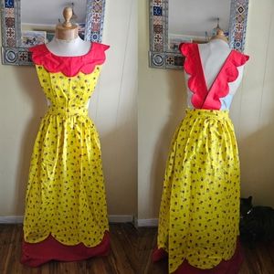 1970s Handmade pinafore apron adjustable size